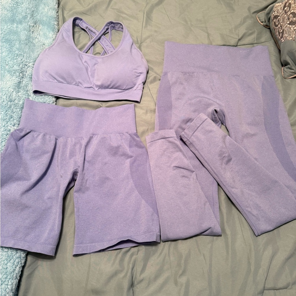 NVGTN Lavender Workout Ensemble - Picture 2 of 5
